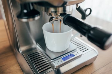 espresso uit een espresso machine