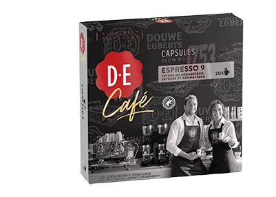 Grijze verpakking van de DE Café espresso capsules.